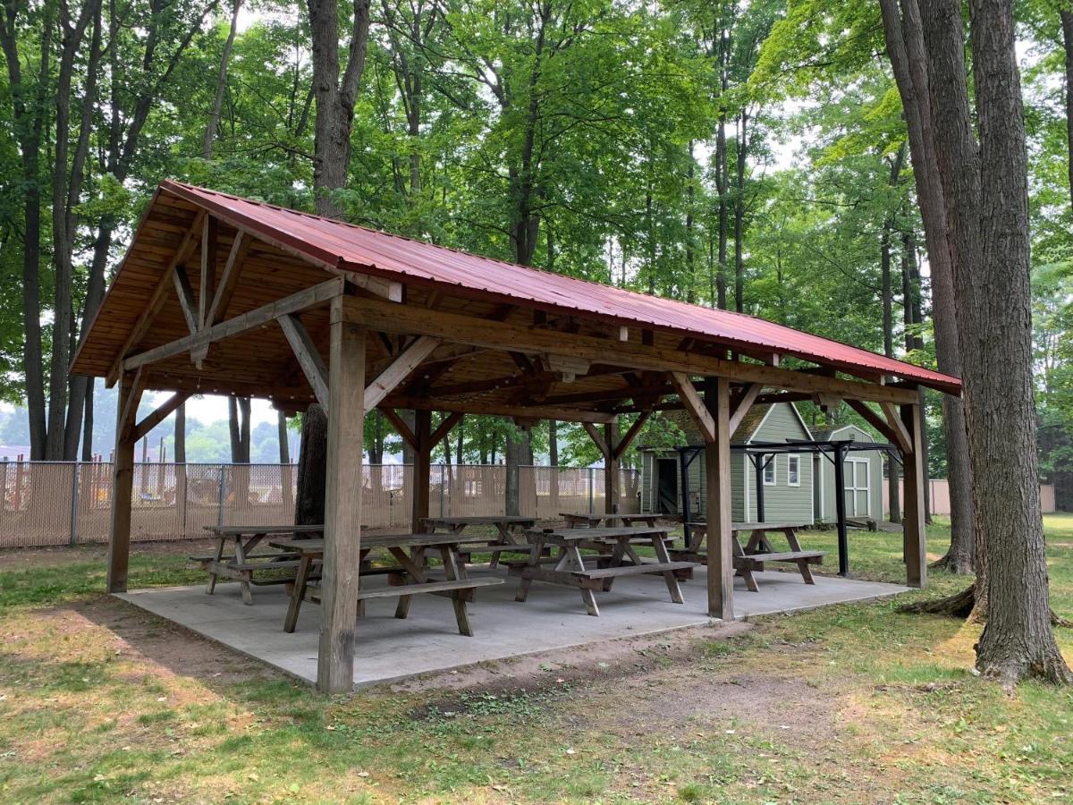 Hidden Haven Cottages Lake City Exterior photo